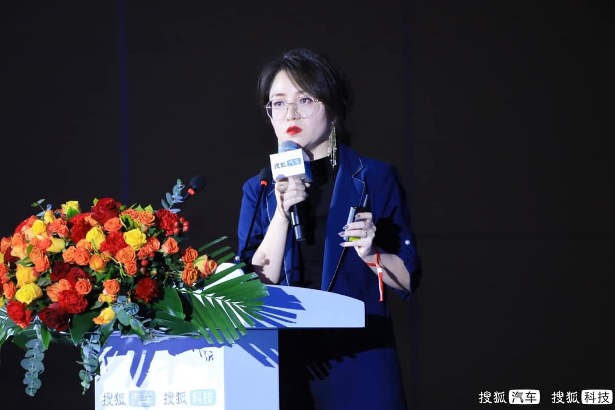 ���ܳ������ṩ��໯������ ������Ե������������ٻ�������ܳ��д�����ҵ��